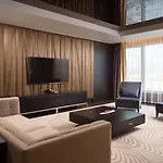 מלון Doubletree By Hilton