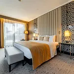 Doubletree By Hilton