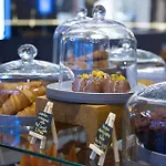 Doubletree By Hilton מלון 5*