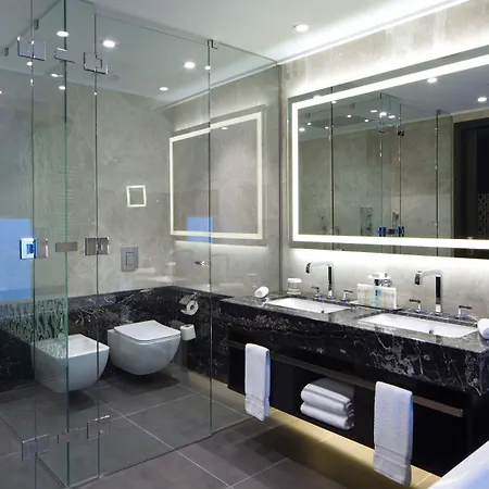 Szálloda Doubletree By Hilton 5*