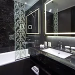 Hotel Doubletree By Hilton Minsk