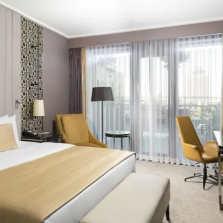 Doubletree By Hilton Hotel 5*