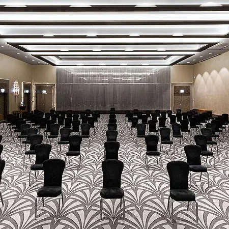 Hotel Doubletree By Hilton