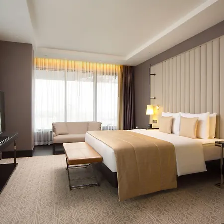 Doubletree By Hilton Hotel