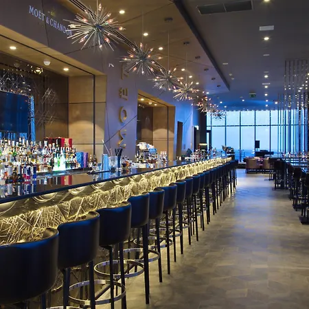 Hotel Doubletree By Hilton Minsk
