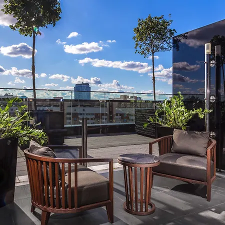 Doubletree By Hilton Hotel