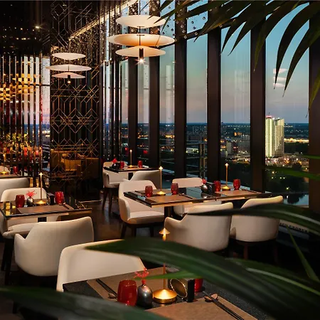 Doubletree By Hilton Hotel