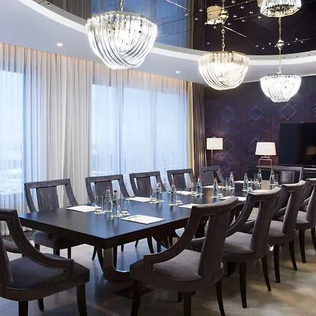 Hotel Doubletree By Hilton