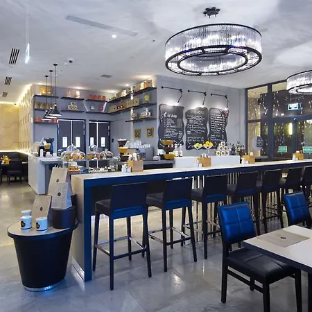 Doubletree By Hilton Szálloda 5*