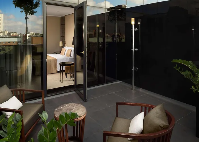 מלון Doubletree By Hilton מינסק