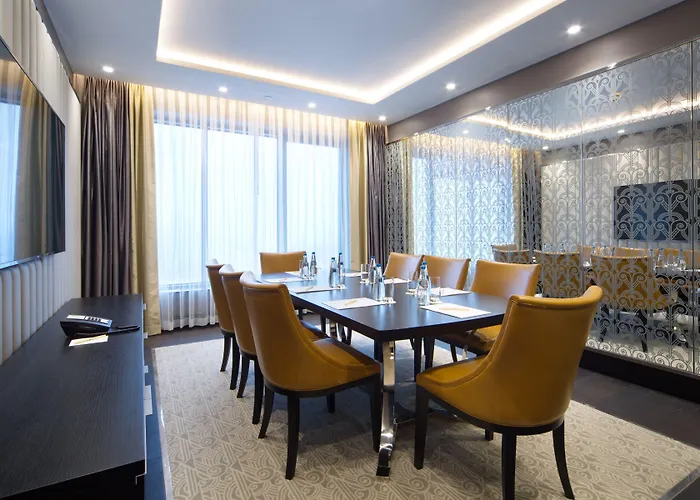 Готель Doubletree By Hilton