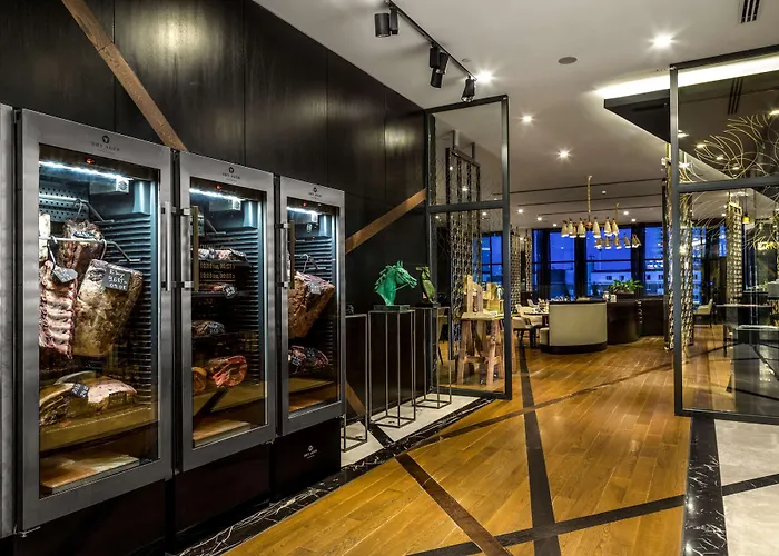 Doubletree By Hilton Готель