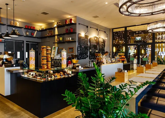 Готель Doubletree By Hilton